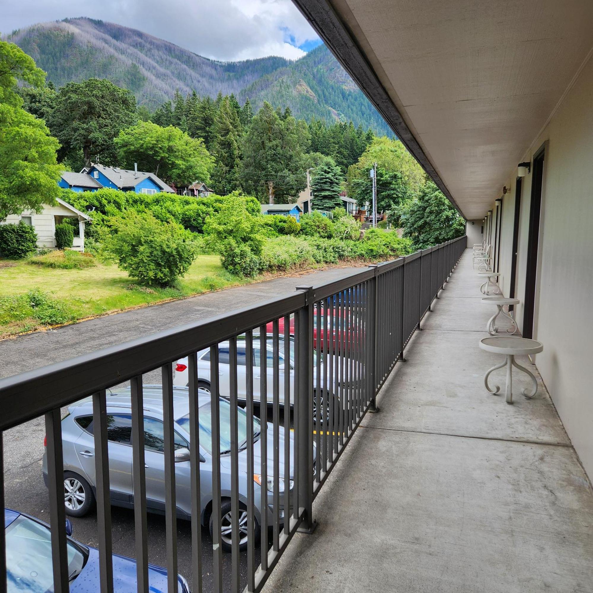 Columbia Gorge Inn Cascade Locks Exteriér fotografie